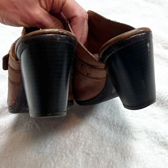 Born Leather Slip On Clogs Heels Mules Women’s Size 8/39 Solid Brown Casual - Picture 4 of 8